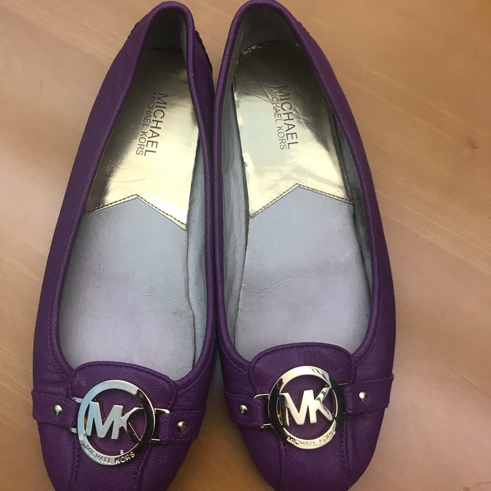 SOLD ON OFFERUP!! Michael Kors Ballerina Flats